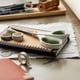 thumbnail image 4 of Set de tijeras Fiskars Everyday Fashion de 20 cm y 13 cm, 4 of 5