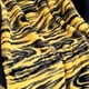 thumbnail image 2 of Manta decorativa Plutus Brands Galaxy de piel sintética amarilla 48 x 60 cm, 2 of 3