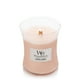 thumbnail image 2 of Vela aromática, 2 of 3