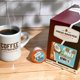 thumbnail image 2 of Cápsulas de Café Fresh Roasted Sabor a Coco 24 Unidades K‑Cup, 2 of 7