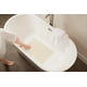 thumbnail image 5 of Alfombra de baño Rubbermaid Commercial Safti-Grip, color blanco medio, 5 of 7