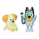 thumbnail image 2 of Figura 2 unidades de Bluey & Neighbor Chucky con traje Surprise Blaster, 2 of 3