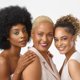 thumbnail image 4 of Crema hidratante Black Radiance Luminous Dry Oil, ligera, vegana, 4 of 5