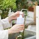 thumbnail image 3 of Xiao Hua Paquete de 2 Tetera Pequeña para Riego en Interiores, Adecuada para Plantas de Interior, Botella Blanca Exprimible, Tetera Pequeña para Riego de Plantas de Interior, Tetera de Riego de, 3 of 4