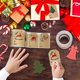 thumbnail image 3 of Etiquetas adhesivas navideñas Nestcode de 2 x 3 cm, 80 unidades, rollo Kraft, 3 of 7