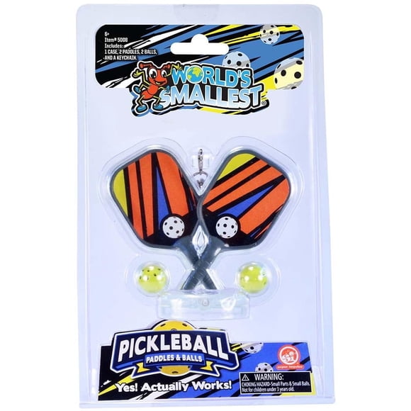 El set de juguetes de palas y pelotas de pickleball más pequeño del mundo