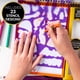 thumbnail image 4 of Cuaderno de bocetos moderno Rainbow High Scratch 'n Style con plantillas, 4 of 8