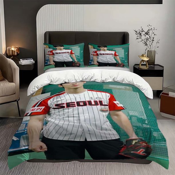 3pcs Cha Eun-Woo Wearing Baseball Uniform Themed Bedding Set Including Duvet Cover And Pillowcases Soft And Comfortable