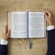 thumbnail image 3 of Biblia de estudio Enduring Word Thomas Nelson NKJV de cuero negro, 3 of 9