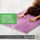 thumbnail image 3 of Colchoneta de yoga Gaiam, tamaño esterilla de microfibra, para yoga caliente, 3 of 5