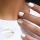thumbnail image 2 of Esmalte de uñas Manucurist Green Snow White, 2 of 6