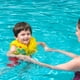 thumbnail image 2 of Flotador Chaleco Salvavidas Inflable 41 x 30 cm - Bestway, 2 of 3