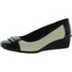 thumbnail image 1 of Zapato Anne Klein Waverly con forma de cuña para mujer, color crema y negro, 1 of 3