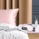 thumbnail image 5 of Juego de Funda de Almohada de Seda PiccoCasa 19 Momme con Antifaz Estándar Rosa, 5 of 7
