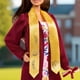 thumbnail image 4 of Muñeca moderna con los deseos de graduación exclusivos de Barbie con bata, 4 of 6