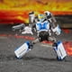 thumbnail image 2 of Figura de juguete Transformers TRA GEN Legacy EV Deluxe Strong ARM, 2 of 8