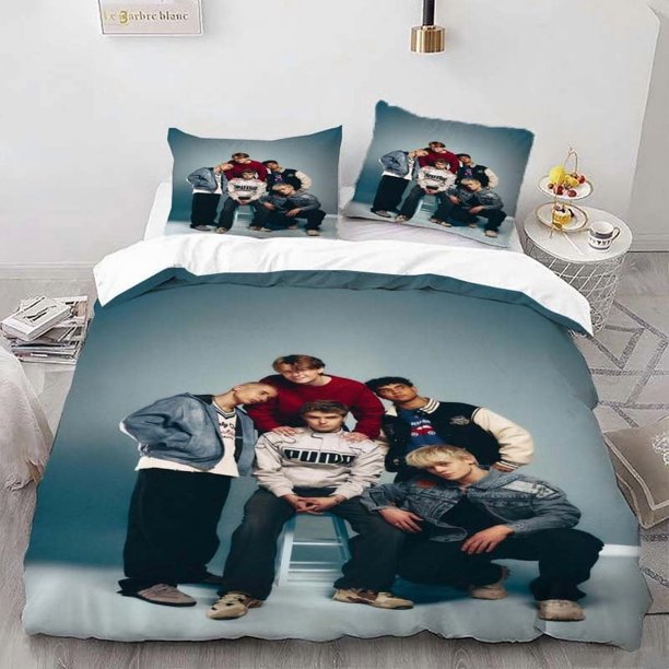 Five Fashionable People Group Photo Theme Bedding Set | Comfortable and Soft Polyester Duvet Cover and Pillowcases Ideal for All Seasons Perfect Gift for Family and Friends