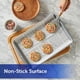 thumbnail image 5 of Bandejas para hornear galletas Reynolds Kitchens de papel pergamino, 100 unidades, 5 of 6
