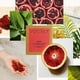 thumbnail image 5 of Vela aromática Votivo Red Currant, 200 ml, mezcla de cera de soja, 5 of 9