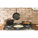 thumbnail image 3 of Dutch Oven Lodge, hierro fundido previamente sazonado, 7 cuartos de galón, negro, 3 of 4