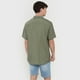 thumbnail image 2 of Guayabera Hombre Viscosa Sólida Verde Corona, 2 of 5