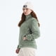 thumbnail image 2 of Chaqueta The North Face Osito para mujer, forro polar con cierre completo, XXL, color pizarra, 2 of 6