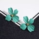 thumbnail image 2 of Aros Pendientes Diseño Flor Color Verde, 2 of 2