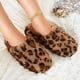 thumbnail image 2 of Zapatillas Snug Leaves Fuzzy Scuff para mujer, color marrón guepardo, tallas 5-6, 2 of 6