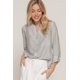 thumbnail image 3 of Camisa Tejida a Rayas con Cuello Redondo y Abertura Larga, 3 of 5