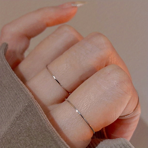 Stylish and Durable Titanium Ring for Men - Perfect for Any Occasion