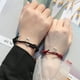 thumbnail image 3 of Par pulseras unisex para parejas cuerda roja y negra con imán, 3 of 6