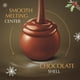 thumbnail image 2 of Trufas de chocolate y caramelo Lindt LINDOR Holiday 450 g, 2 of 5