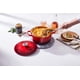 thumbnail image 4 of Horno holandés Le Creuset de hierro fundido esmaltado Signature, 5.5 L, color cereza, 4 of 5