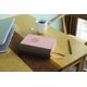 thumbnail image 3 of Biblia HarperCollins Diario The Word para Mujeres (Marrón/Rosa), 3 of 8