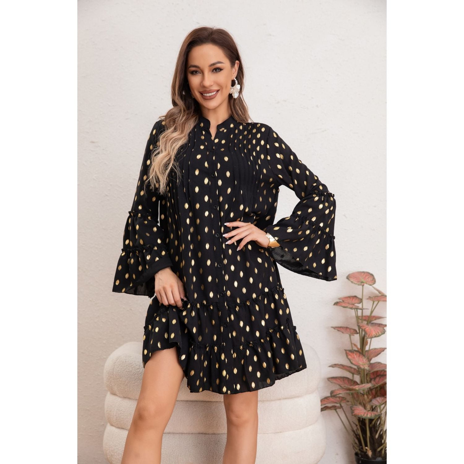 Likeshop - Vestido Corto Mujer Manga Larga Ancha Diseño Puntos 0043