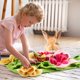 thumbnail image 5 of Juego de alimentación interactivo Foraging Mat Rabbit Pink Felt, 5 of 6