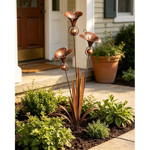 Estaca jardín tres calas cobre flameado campanas 61cm caprichoso arte metal exterior
