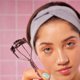thumbnail image 5 of essence | Rizador de pestañas All The Way Up | Uso fácil y suave con almohadilla de silicona extra | Belleza libre de crueldad, 5 of 8