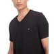 thumbnail image 3 of Remera Tommy Hilfiger Core Flag Cuello en V Negra Talle M, 3 of 4