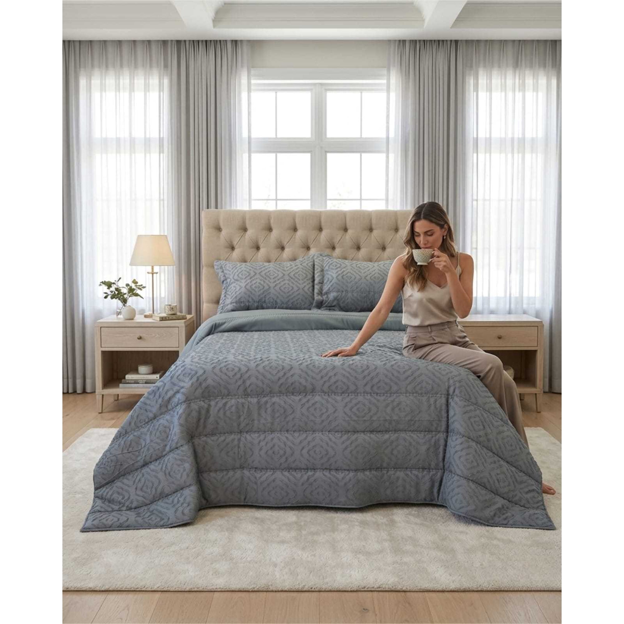 Todo Para El Hogra - Plumón Ligero Super King Jacquard Sin Costuras