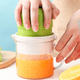 thumbnail image 4 of Exprimidor De Jugo Manual Para Naranja Y Limón Con Jarra, 4 of 8