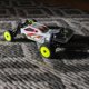 thumbnail image 4 of Cochecito RC Car Losi Micro-B con tracción en 2 ruedas, color blanco RTR LOS00007T1, 4 of 9