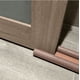 thumbnail image 4 of Burlete para puerta doble, tira de sellado inferior, bloqueador de ruido para aislamiento y aislamiento acústico, longitud ajustable de 95 cm., 4 of 5