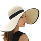 thumbnail image 1 of Sombrero de paja con lazo grande para mujer, gorra de playa grande, flexible, plegable y enrollable, sombrero para el sol, gorra de playa de verano con protección UV., 1 of 5