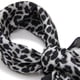 thumbnail image 4 of Pañuelo Tipo Seda 70x70 Cm Animal Print Leopardo Elegante negro Talla Única, 4 of 6