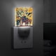thumbnail image 4 of Liga de la Justicia Luz nocturna LED con sensor de anochecer a amanecer para dormitorio, baño, pasillo, escaleras - Lámpara LED nocturna de enchufe, 0.5W - 1 pieza, 4 of 6