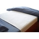 thumbnail image 1 of Almohadillas plegables reutilizables para cama de incontinencia, tamaño queen x cm, 1 of 7