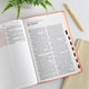 thumbnail image 4 of Libro Holman Bibles KJV con estampado gigante de la Santa Biblia, color rosa suave, 4 of 9