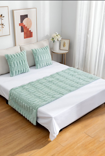 Todo Para El Hogar - Juego De Piecera De Cama Mas 2 Cojin Con Fundas Modelo Bambú Verde Menta