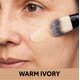 thumbnail image 2 of Base de maquillaje número 7 Protect & Perfect Advanced, color marfil cálido, 30 ml, 2 of 6